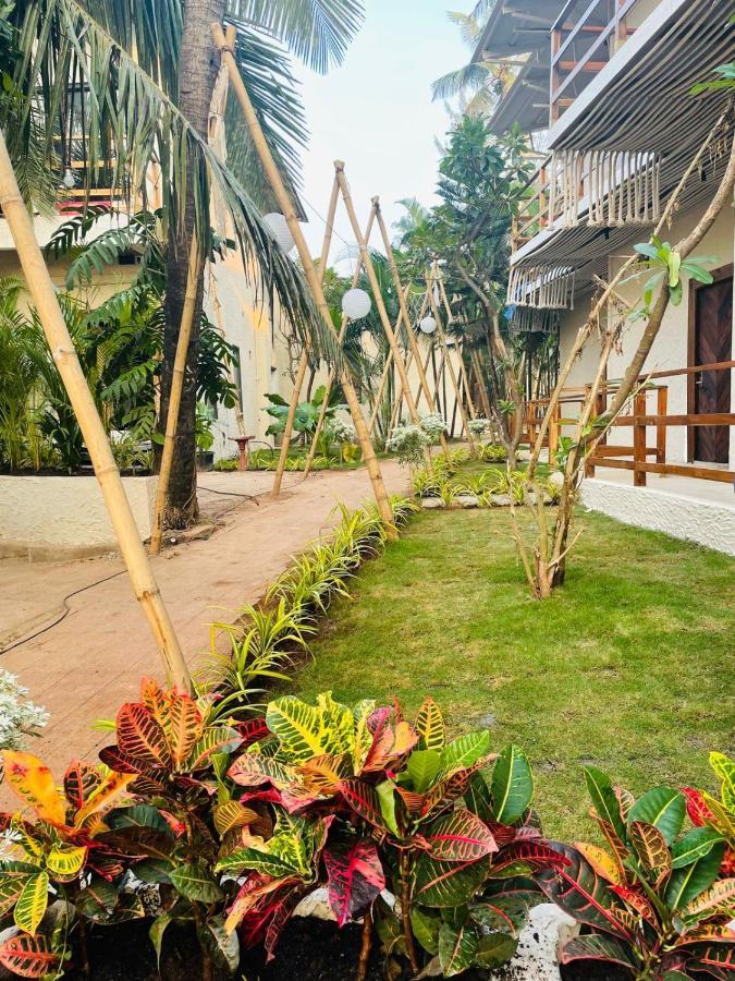 Ukiyo Beach Resort Mandrem Exteriör bild