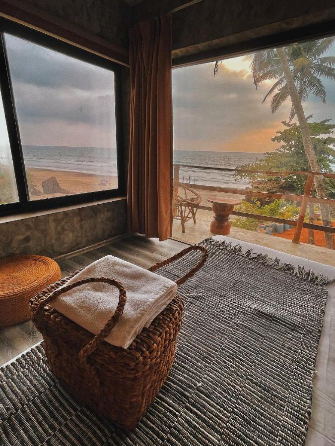 Ukiyo Beach Resort Mandrem Exteriör bild